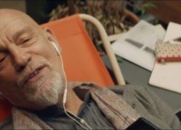Estrelado por John Malkovich, Squarespace ganha Emmy de Melhor Comercial