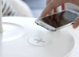 Ikea anuncia móveis que recarregam smartphones sem o uso de cabos.