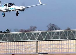 Cientistas alemães criam avião que consegue pousar sozinho.