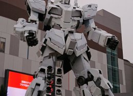 Estátua de robô gigante de Gundam Unicorn é a nova atração de Tóquio
