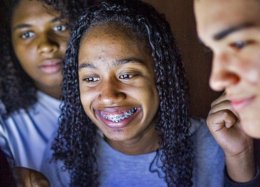 Facebook faz parceria em projeto de inclusão digital a jovens brasileiros.