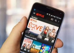 Netflix pode lançar conteúdo editado especificamente para celular.