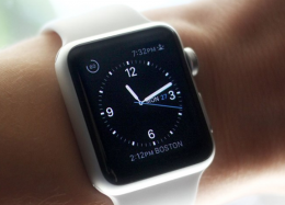 Apple Watch tem mais de 8.500 aplicativos e rende mais de US$ 1 bilhão.
