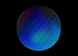 Pesquisadores testam com sucesso computador quântico mais próximo de PCs atuais