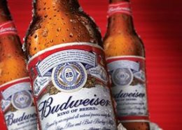 Budweiser está pesquisando a produção de cerveja em Marte.