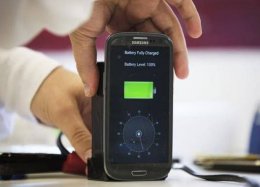 Novo carregador promete encher bateria em apenas 30 segundos.