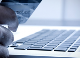 Alta de juros leva e-consumidor a parcelar menos suas compras.