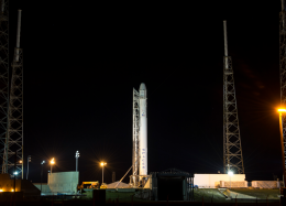 SpaceX planeja novo lançamento após explosão em plataforma.