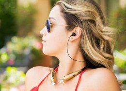 Qualcomm apresenta chip que aumenta bateria de fones de ouvido sem fio