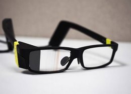 Empresa lança na CES 2017 óculos de realidade aumentada para uso cotidiano.