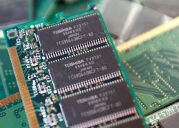 Apple, Amazon e Foxconn se unem para comprar divisão de chips da Toshiba.