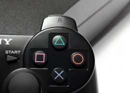Sony: botão 'X' do PlayStation é chamado da forma errada há anos.