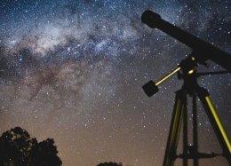 Estudante descobre dois novos planetas usando inteligência artificial.