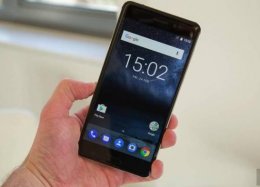 Nokia busca parceria com Google para desenvolver smartphones Android.