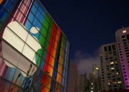 Inspirado em aparelhos da Samsung, próximo iPhone pode ter tela curva.