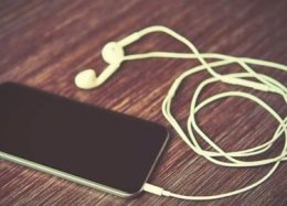 Apple deve lançar serviço de streaming de música em breve.
