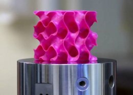 MIT cria material 10 vezes mais resistente e 20 vezes mais leve que aço.