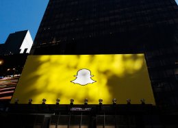 Snapchat permite que marcas criem seu próprio Word Lens 3D dentro do aplicativo