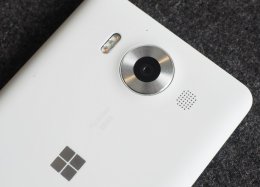 Rumor: Microsoft está preparando “Surface Phone” com a Intel, mas ele vai demorar