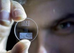 Cientistas conseguem armazenar 360TB neste pequeno disco de vidro