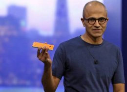 CEO da Microsoft explica por que a empresa ainda aposta no Windows Phone