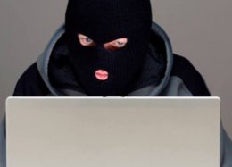 Hackers são educados e financiados, afirma especialista.