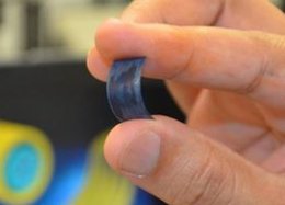 Cientistas criam bateria que dura uma semana e é recarregada em segundos.